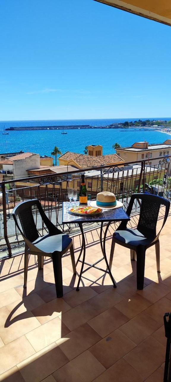 A Casa Dei Nonni Apartman Giardini-Naxos Kültér fotó